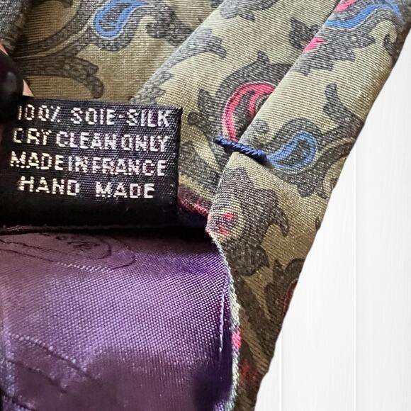 Faconnable Men’s Classic Paisley Silk Made in Italy Tie - Picture 7 of 8